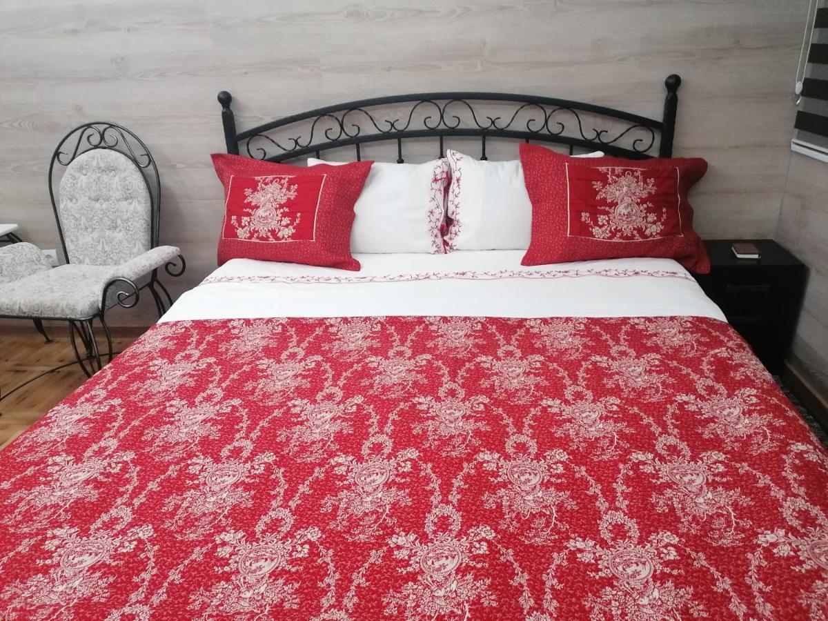 Onore Dell Sa Djakuzijem Banja Koviljaca